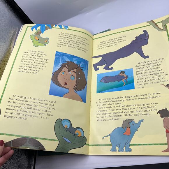 The Walt Disney Treasure Chest 1991 2 Oversized Books Jungle Book Bambi - Picture 12 of 14